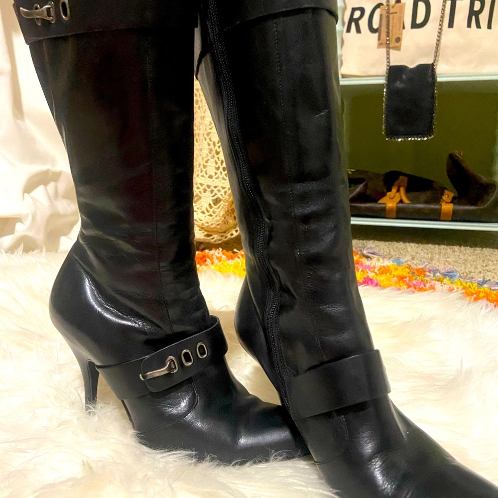 Sexy BCBG Black Knee High Leather Boots